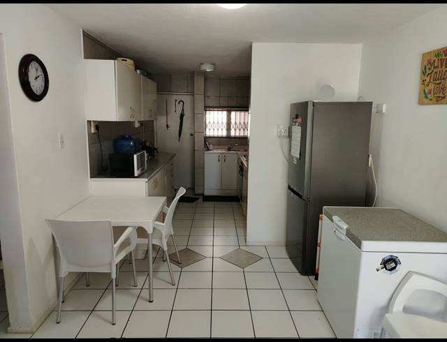 2 BEDROOM APARTMENT FOR SALE IN BLUFF